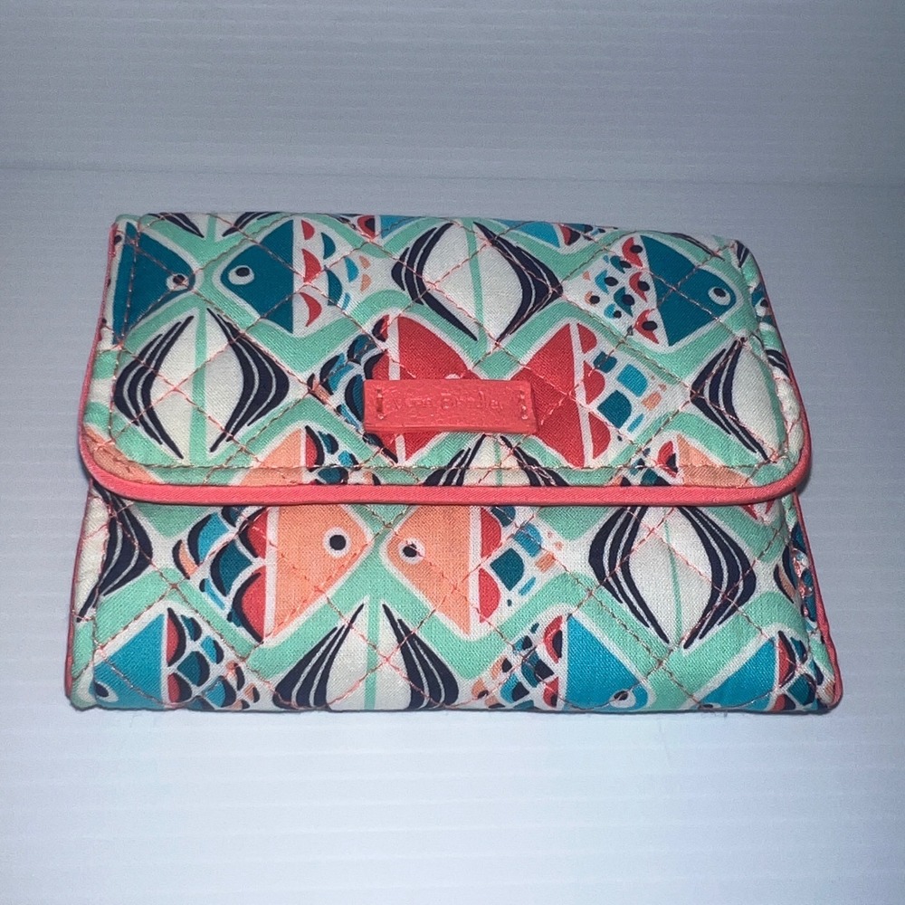 Vera Bradley RFID Riley Compact Wallet Go Fish Quilted Cotton Teal Orange Multi